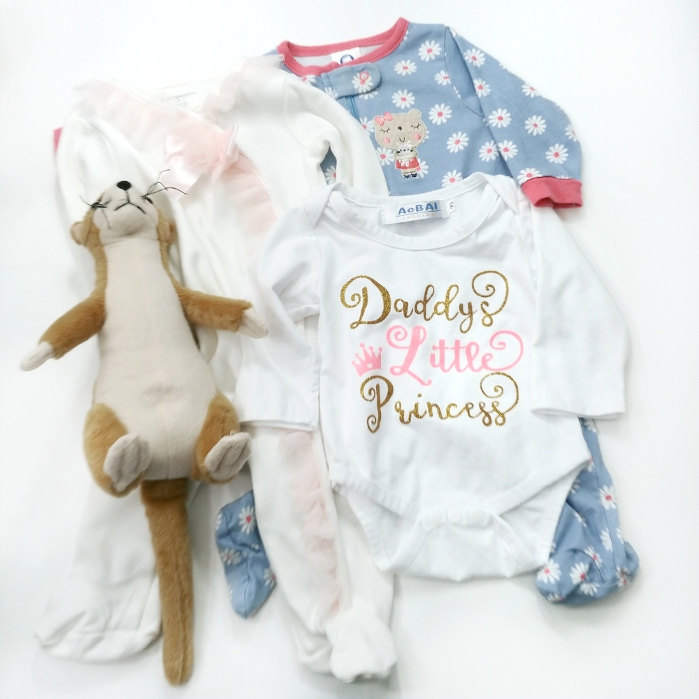 3 Piece Pajamas & Onesie Bundle 0-3 Months